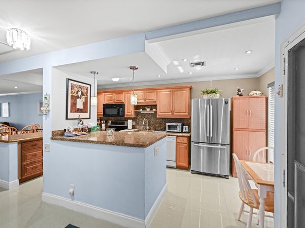 2730 SW 15th Street, Unit 3-a, Delray Beach, FL 33445