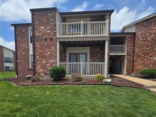61 Meadow Ridge East , Columbia, IL 62236