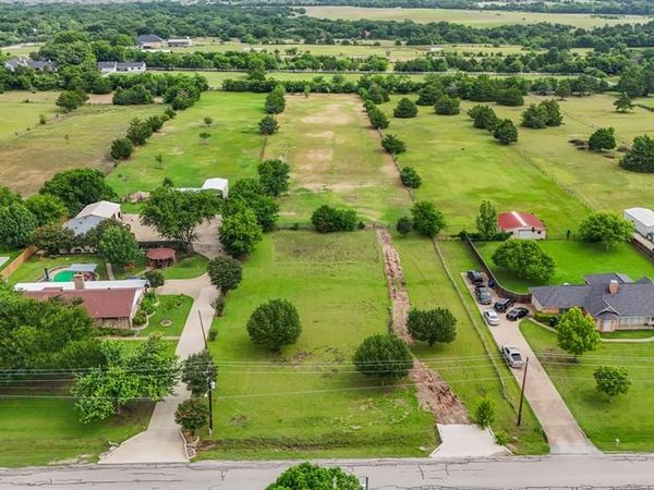 222 Lariat Trail , Ovilla, TX 75154