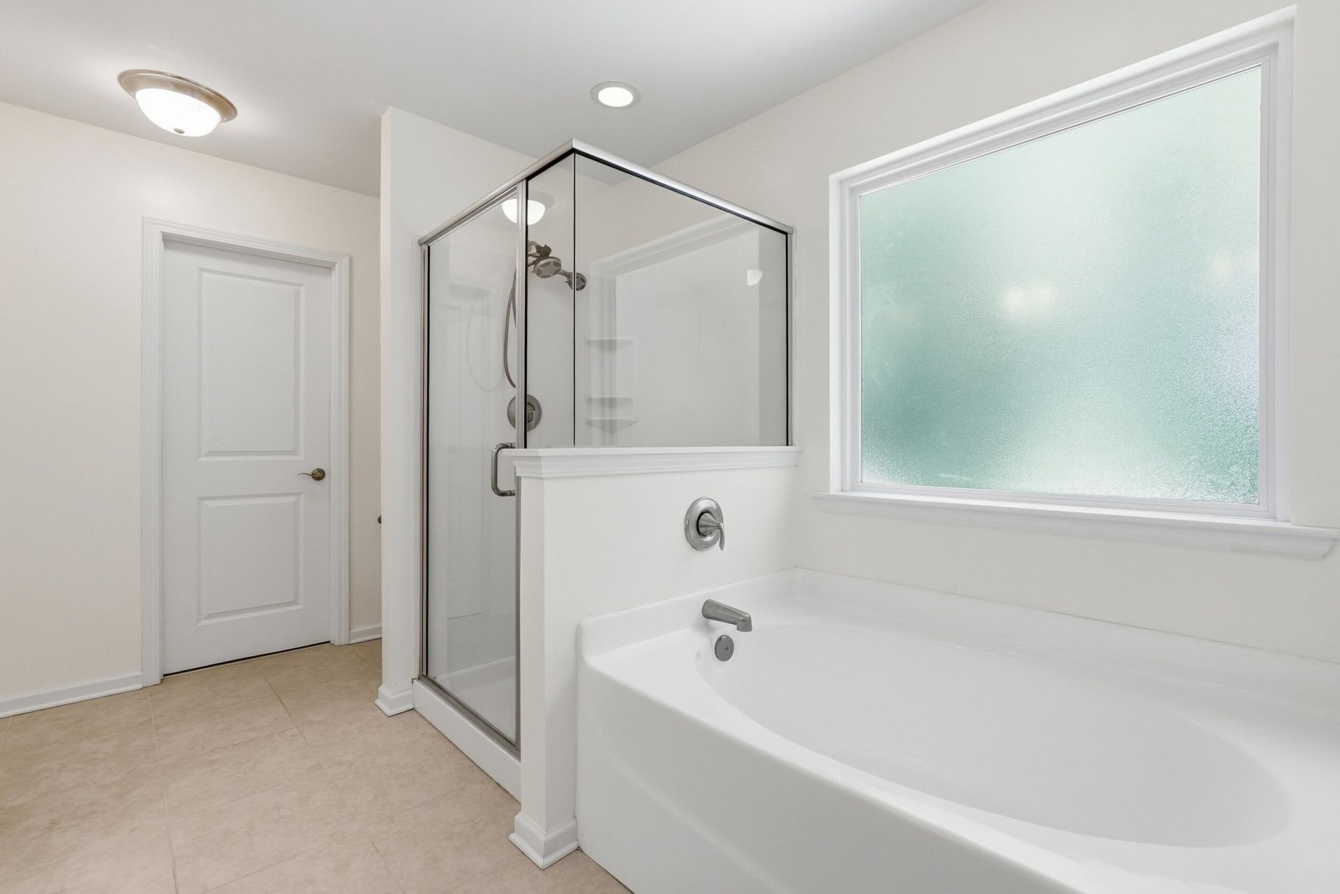 2432 Valentine Way Photo 16