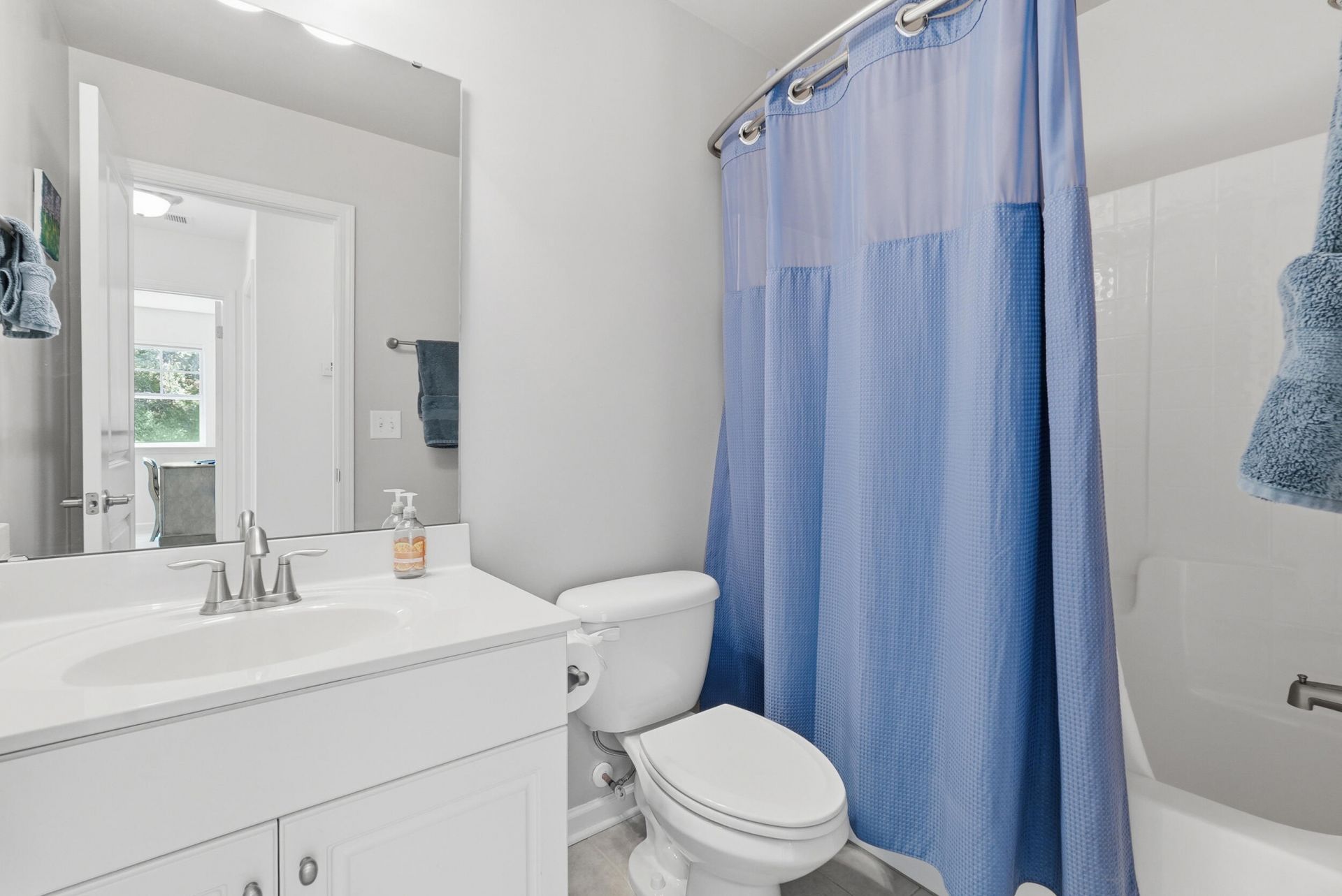 2432 Valentine Way Photo 18