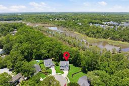 2432 Valentine Way photo 4