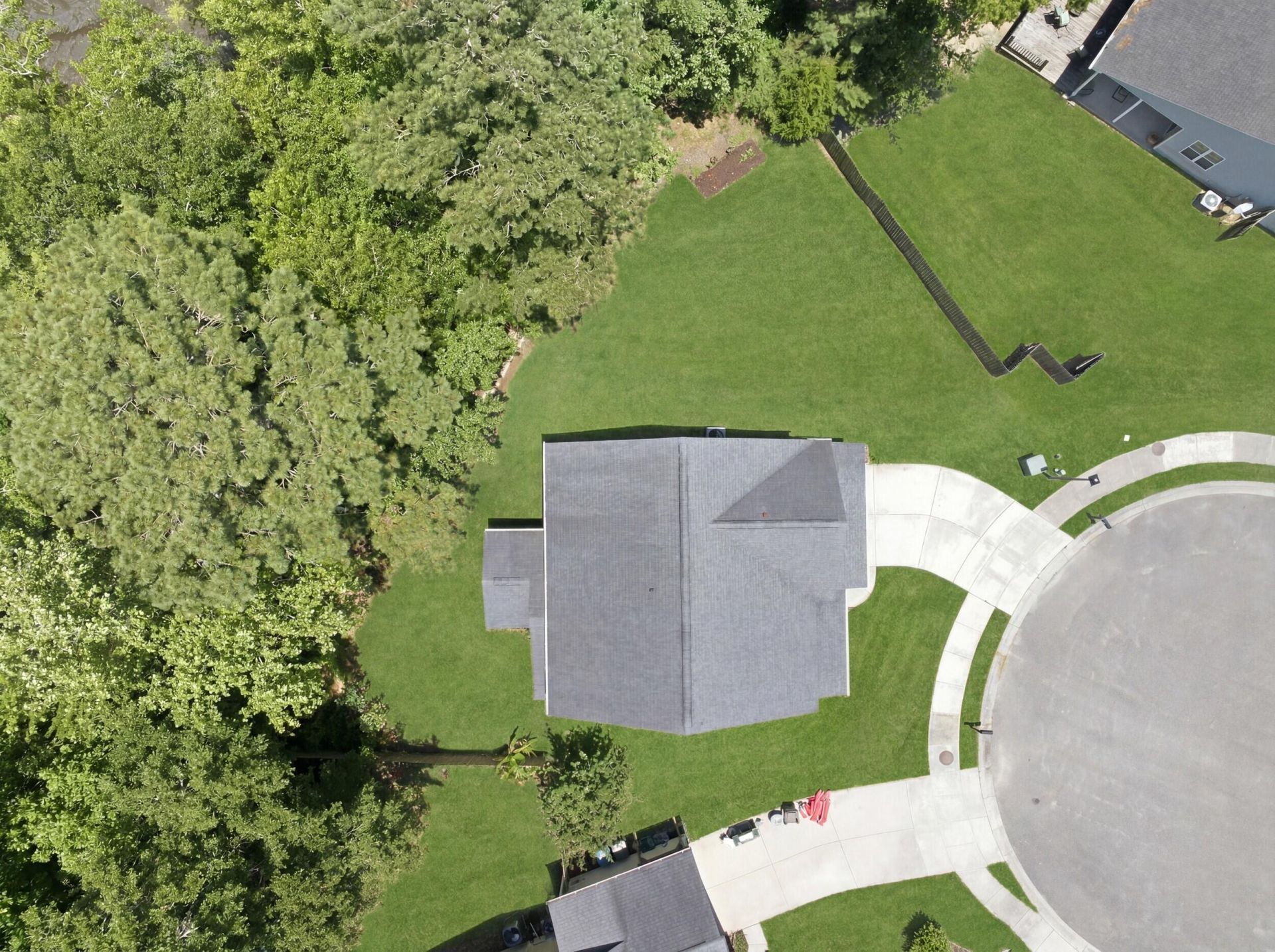 2432 Valentine Way Photo 26