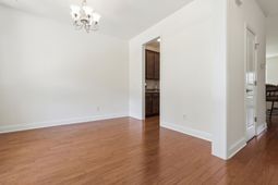2432 Valentine Way photo 4