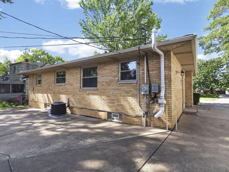 1297 Shanley Drive, Columbus, OH 43224 Photo 41