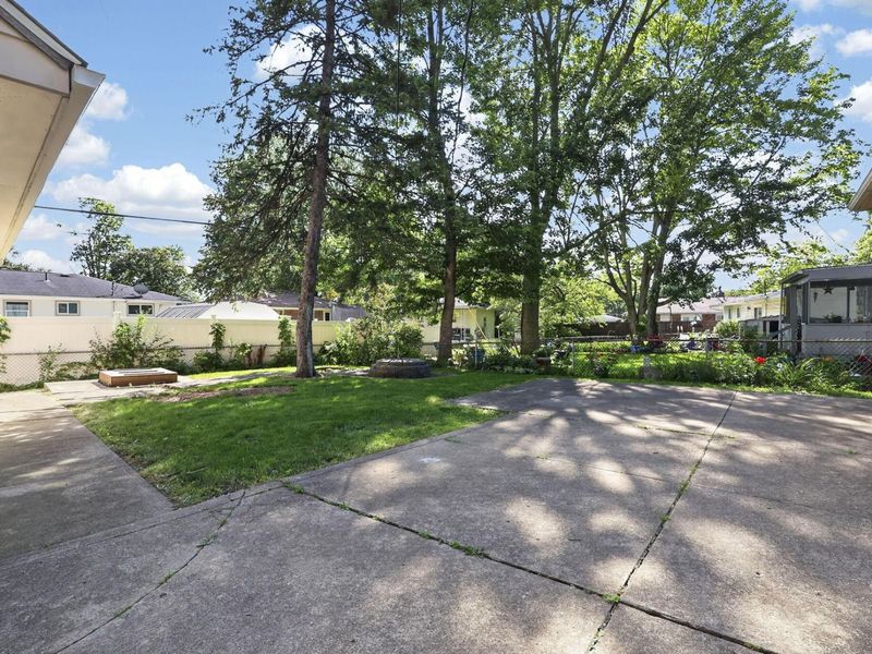 1297 Shanley Drive, Columbus, OH 43224 Photo 44