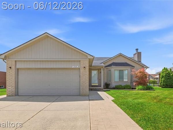 21618 Sue Ellen Drive, Macomb Twp, MI 48044