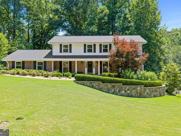 3881 Allsborough Drive, Tucker, GA 30084