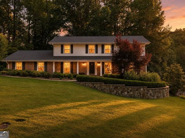 3881 Allsborough Drive, Tucker, GA 30084
