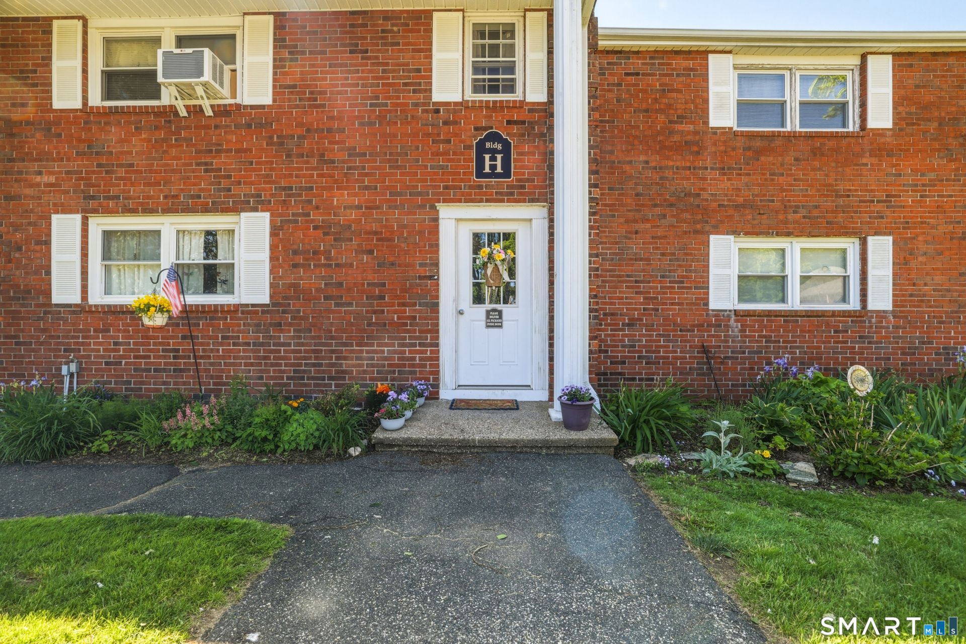 Please Call For Address, Unit H14, Watertown, CT 06795 Main Photo