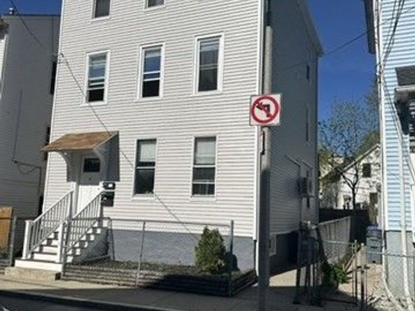 6 Porter, Unit 3, Boston, MA 02130