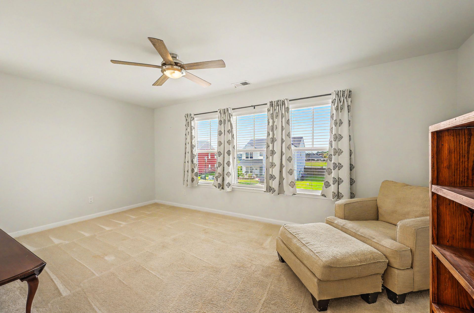 418 Carrara Drive Photo 18