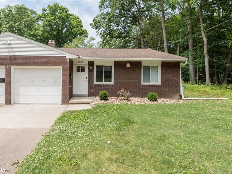 3862 & 3866 Seneca Street, Stow, OH 44224 Photo 2