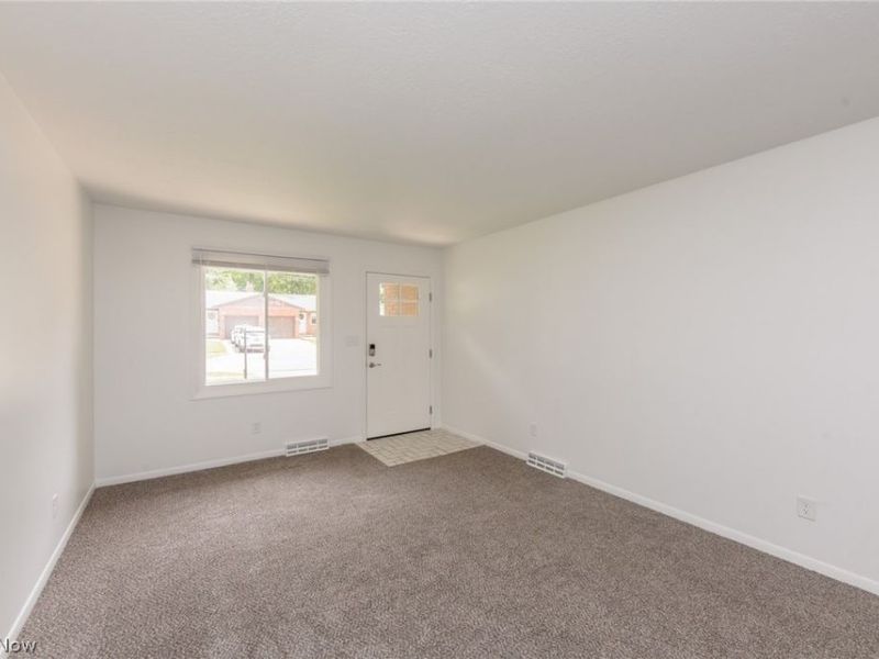 3862 & 3866 Seneca Street, Stow, OH 44224 Photo 4