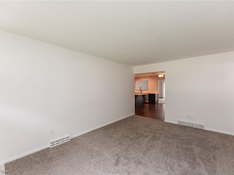 3862 & 3866 Seneca Street, Stow, OH 44224 Photo 5