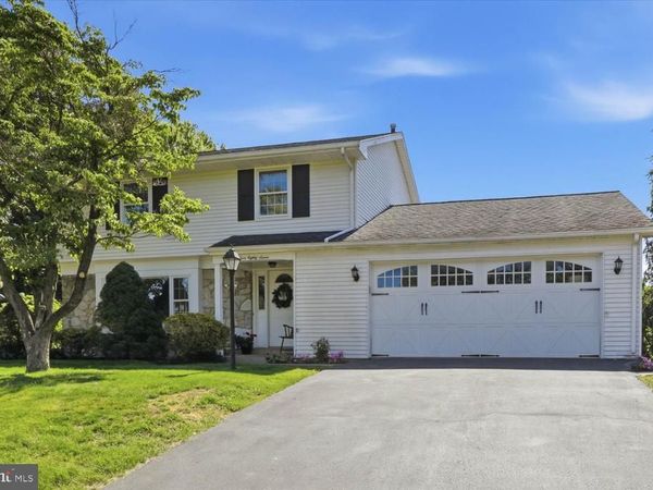 387 YORKTOWNE ROAD, HERSHEY, PA 17033