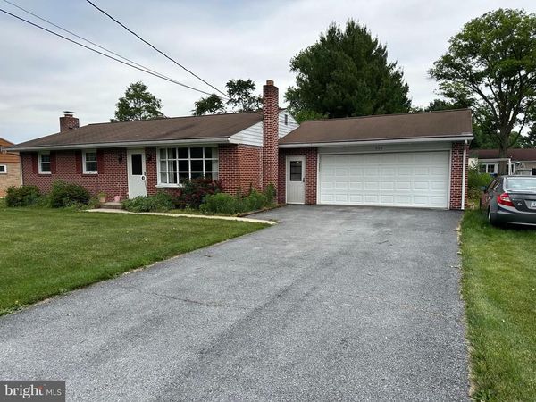 666 JANE AVENUE , MOUNT JOY, PA 17552