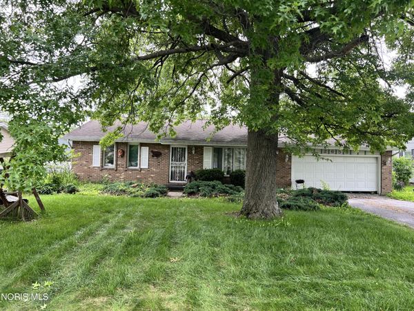 2658 N Cole Street , Lima, OH 45801
