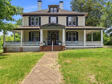 714 Longwood Avenue, Bedford, VA 24523