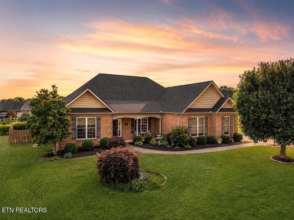346 E Port Drive, Lenoir City, TN 37772