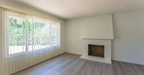 72 Lochmoor Cir, Sacramento, CA 95823 Photo