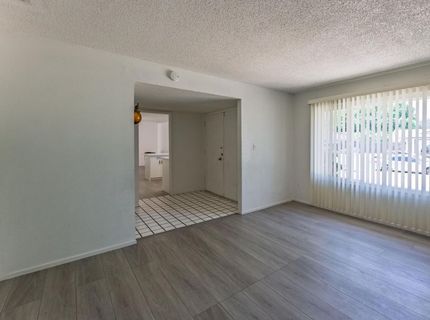 72 Lochmoor Cir, Sacramento, CA 95823 Photo