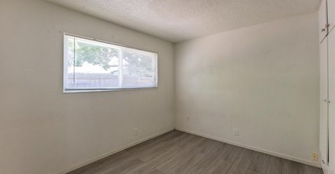 72 Lochmoor Cir, Sacramento, CA 95823 Photo