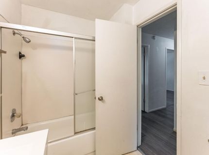 72 Lochmoor Cir, Sacramento, CA 95823 Photo