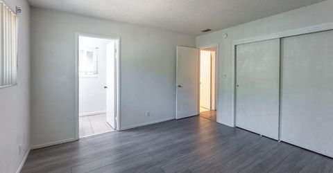 72 Lochmoor Cir, Sacramento, CA 95823 Photo