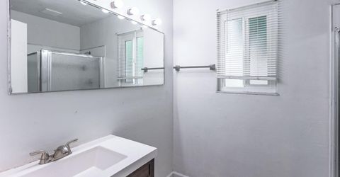 72 Lochmoor Cir, Sacramento, CA 95823 Photo