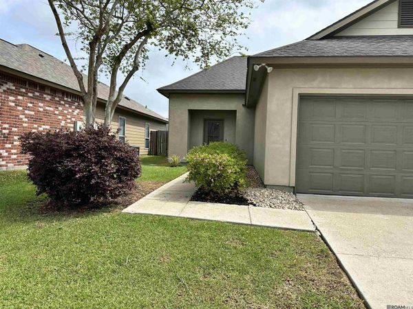 1560 Tasajillo Dr, St Gabriel, LA 70776