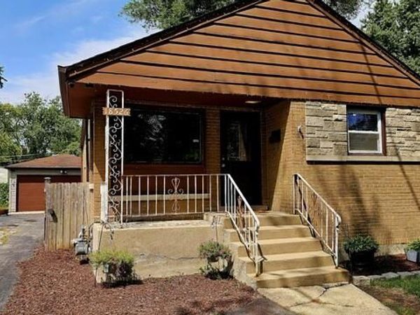 18526 Dixie Highway , Homewood, IL 60430
