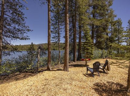 1132 Island Way, Soda Springs, CA 95728 Photo