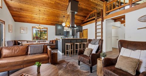 1132 Island Way, Soda Springs, CA 95728 Photo