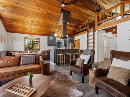 1132 Island Way, Soda Springs, CA 95728 Photo