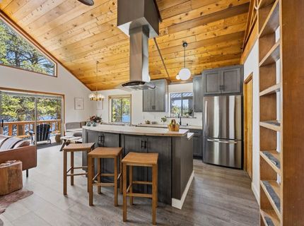 1132 Island Way, Soda Springs, CA 95728 Photo