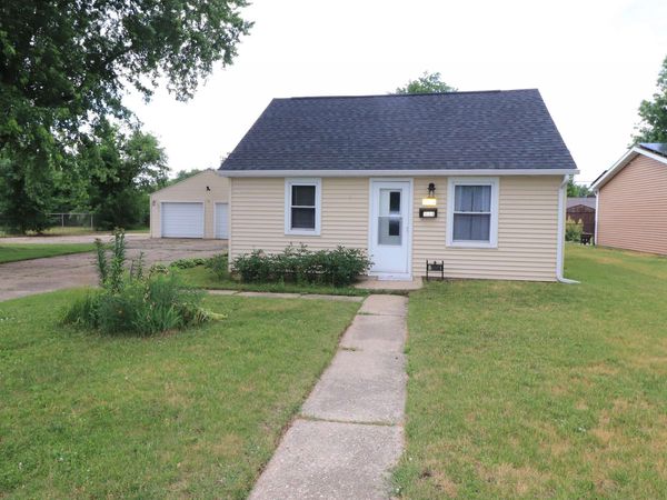 1604 S Osborne Avenue, Janesville, WI 53546