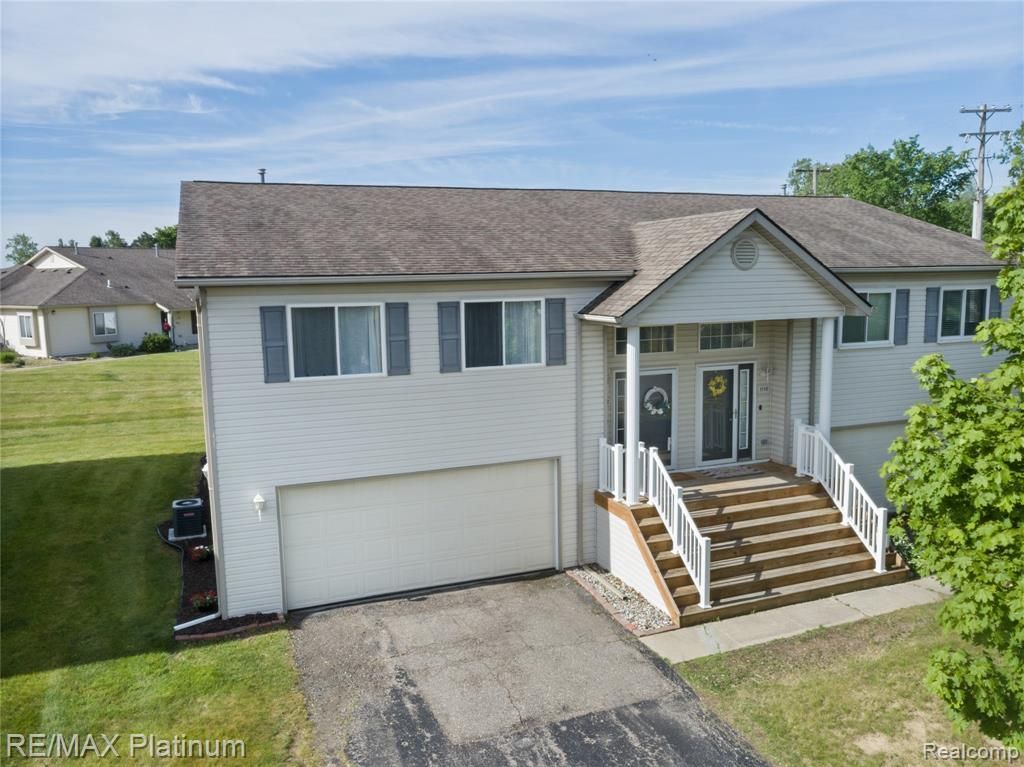 1108 Lake Park Drive, Mundy Township, MI 48439 Main Photo