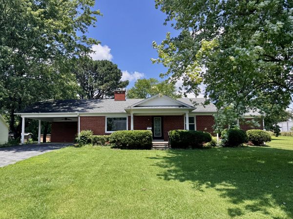 211 Church St , Loretto, TN 38469