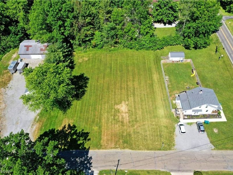 Myrtle Avenue NW, Warren, OH 44483 Photo 4