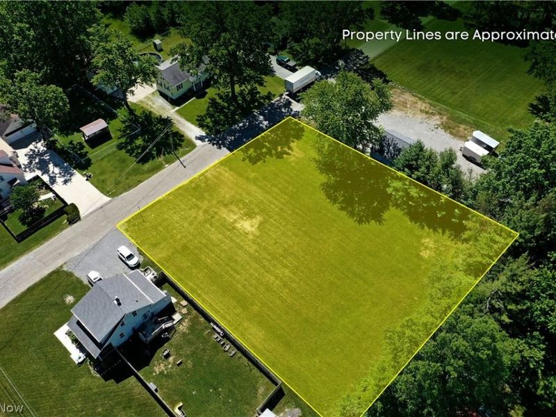 Myrtle Avenue NW, Warren, OH 44483 Photo 9