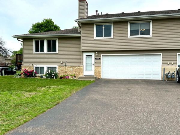 6308 Douglas Drive N, Unit 6308, Brooklyn Park, MN 55429