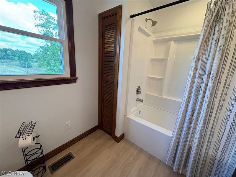 49628 Cain Ridge Road, Clarington, OH 43915 Photo 11