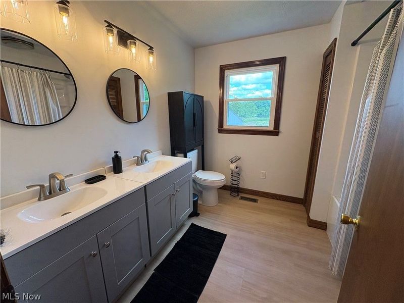 49628 Cain Ridge Road, Clarington, OH 43915 Photo 9