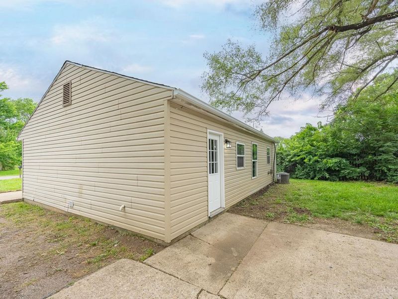 2903 Roslyn, Middletown, OH 45044 Photo 2