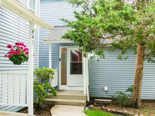939 Chase Court, Gurnee, IL 60031