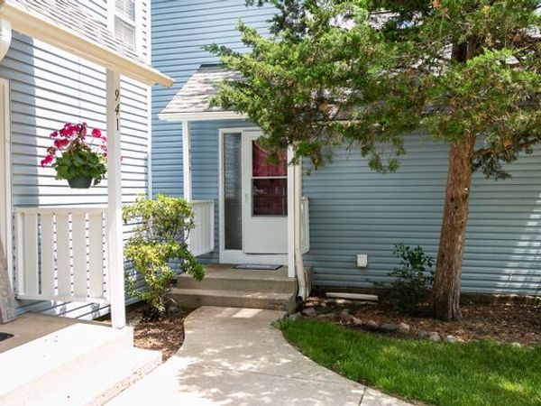939 Chase Court, Gurnee, IL 60031