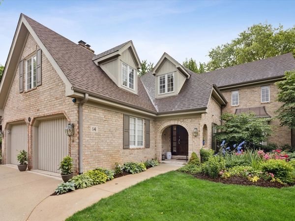 14 Tartan Ridge Road , Burr Ridge, IL 60527