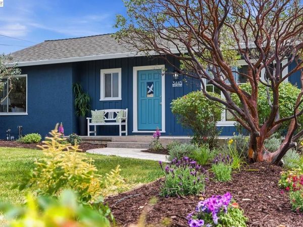 3445 Badding Rd, Castro Valley, CA 94546
