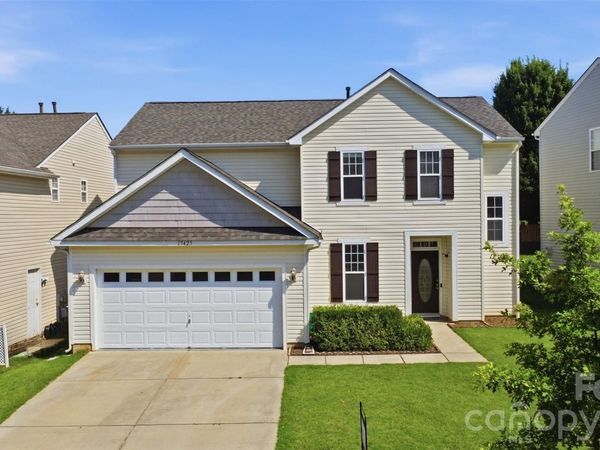 17425 Westmill Lane, Charlotte, NC 28277